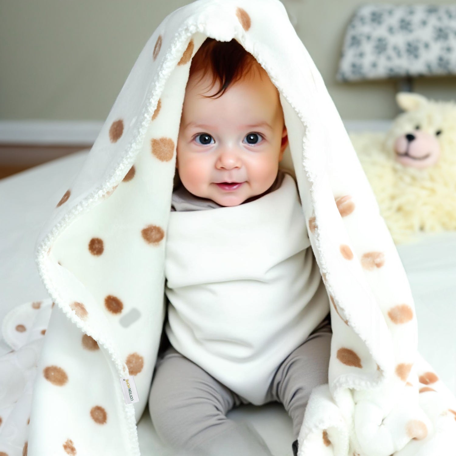 Polka Baby Blanket – Ultra Soft, Lightweight & Cozy Plush 144x110cm Brown