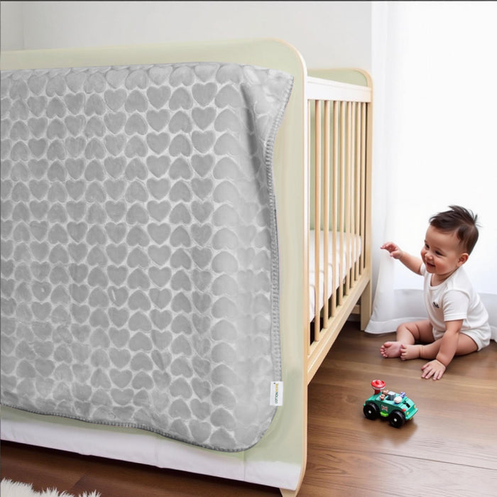Premium Baby Blanket – Ultra Soft, Lightweight & Cozy Plush with Embossed Hearts, 140x110cm Grey