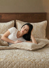 Velvet Quilt Set 3-Piece Diamond Quilted Bedspread Set 220×240cm with two pillow case Beige