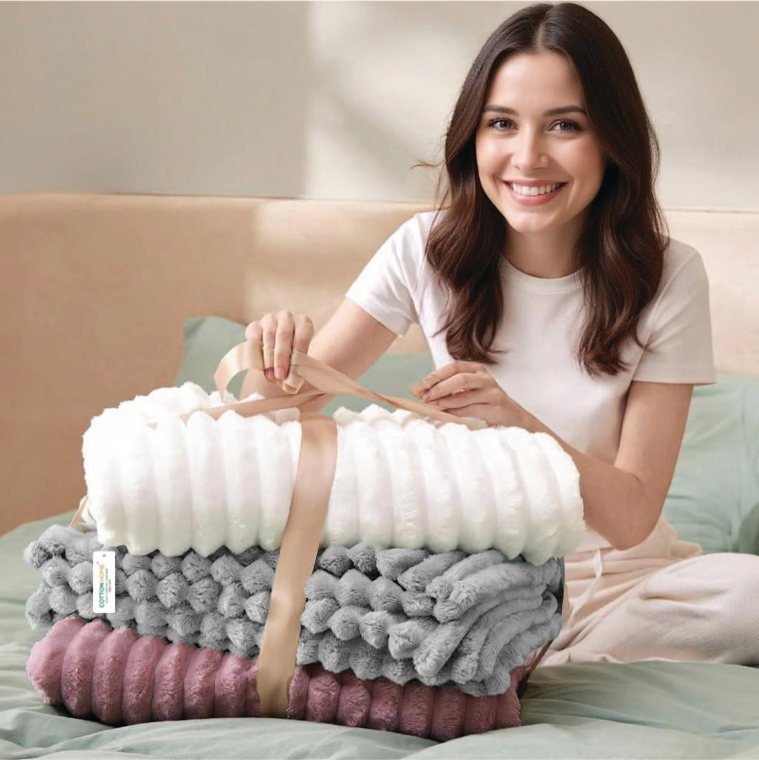 Plush Stripe Blanket Queen Size 220x240 Ivory - Cotton Home