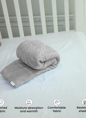 Ultra-Soft Embossed Baby Blanket – Lightweight, Cozy & Plush 140x110cm, Grey